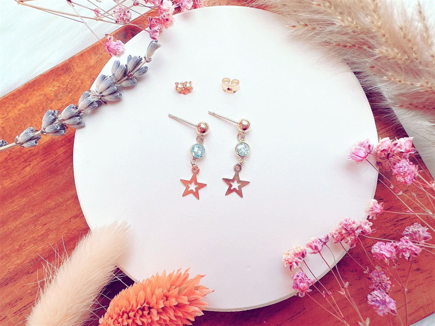 Stud Earrings With Cubic Zirconia and Star Charm