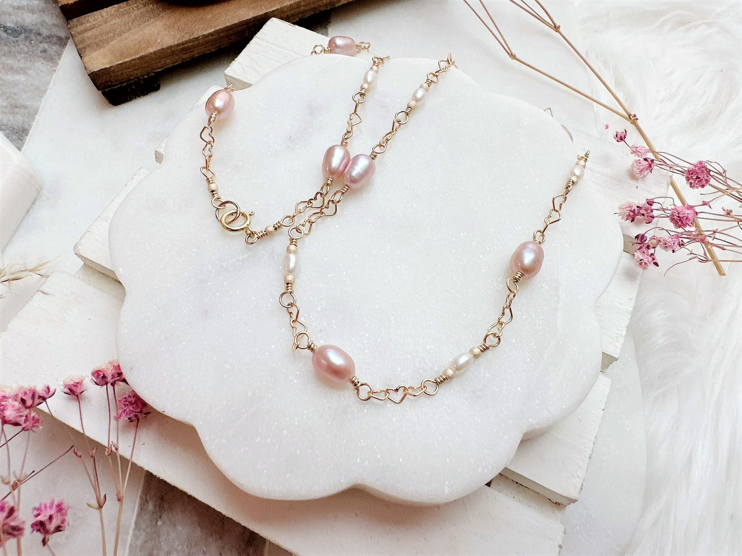 Muave Pink and White Freshwater Pearl Necklace