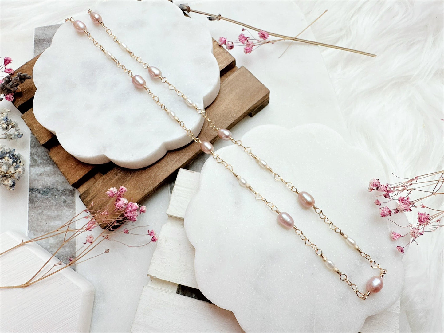 Muave Pink and White Freshwater Pearl Necklace