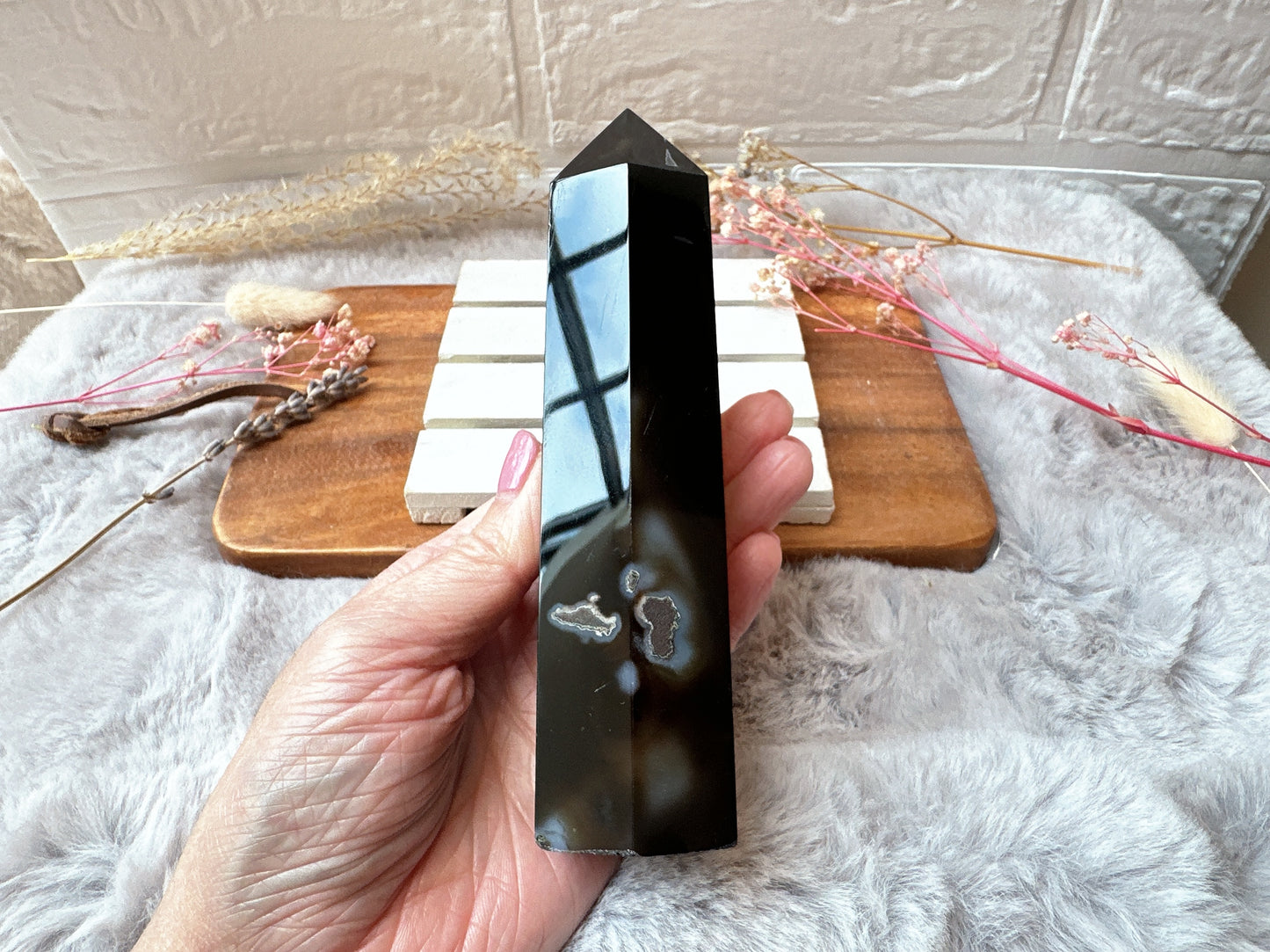 Black Agate Tower Obelisk
