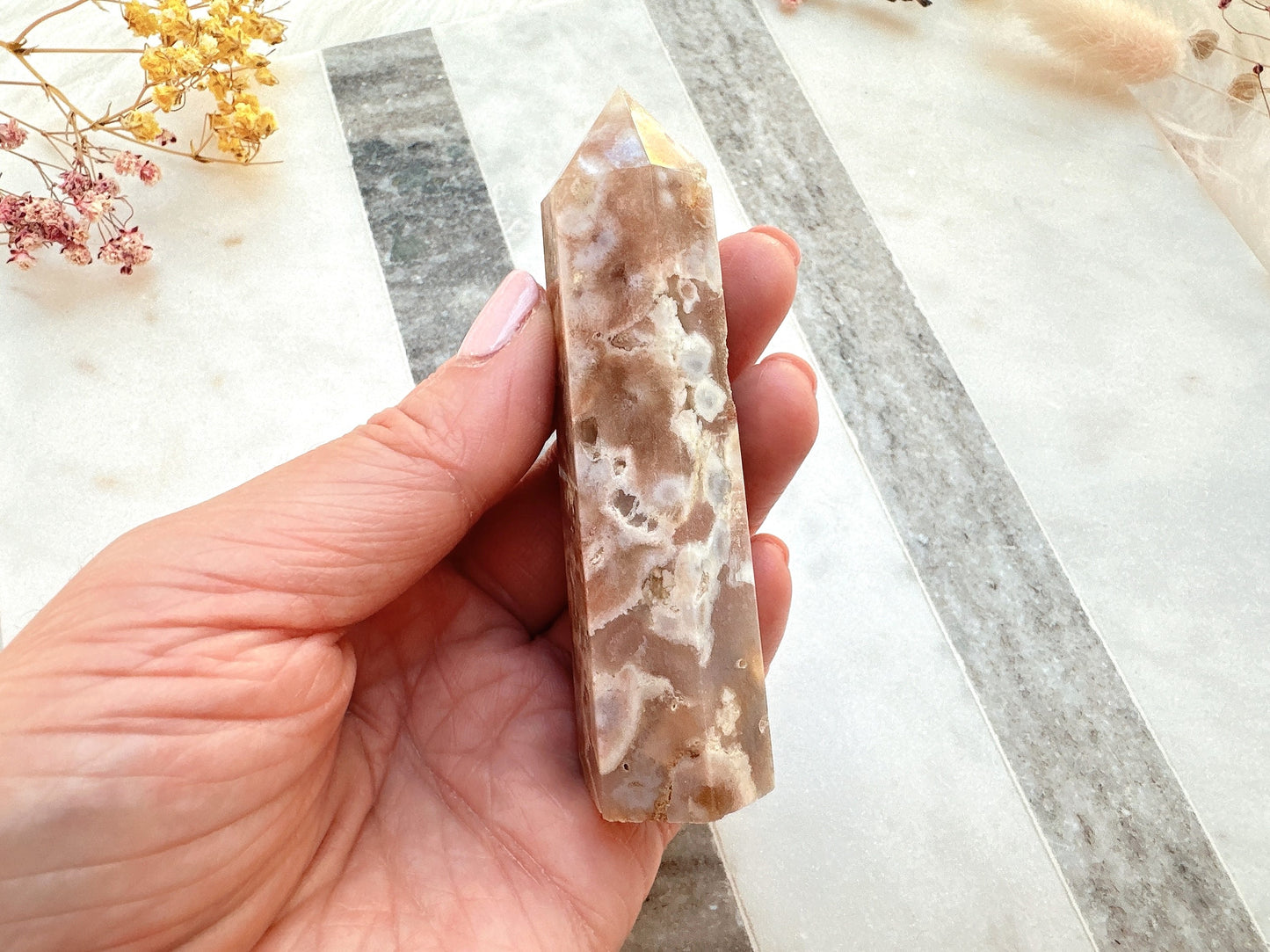 Small Flower Agate Tower