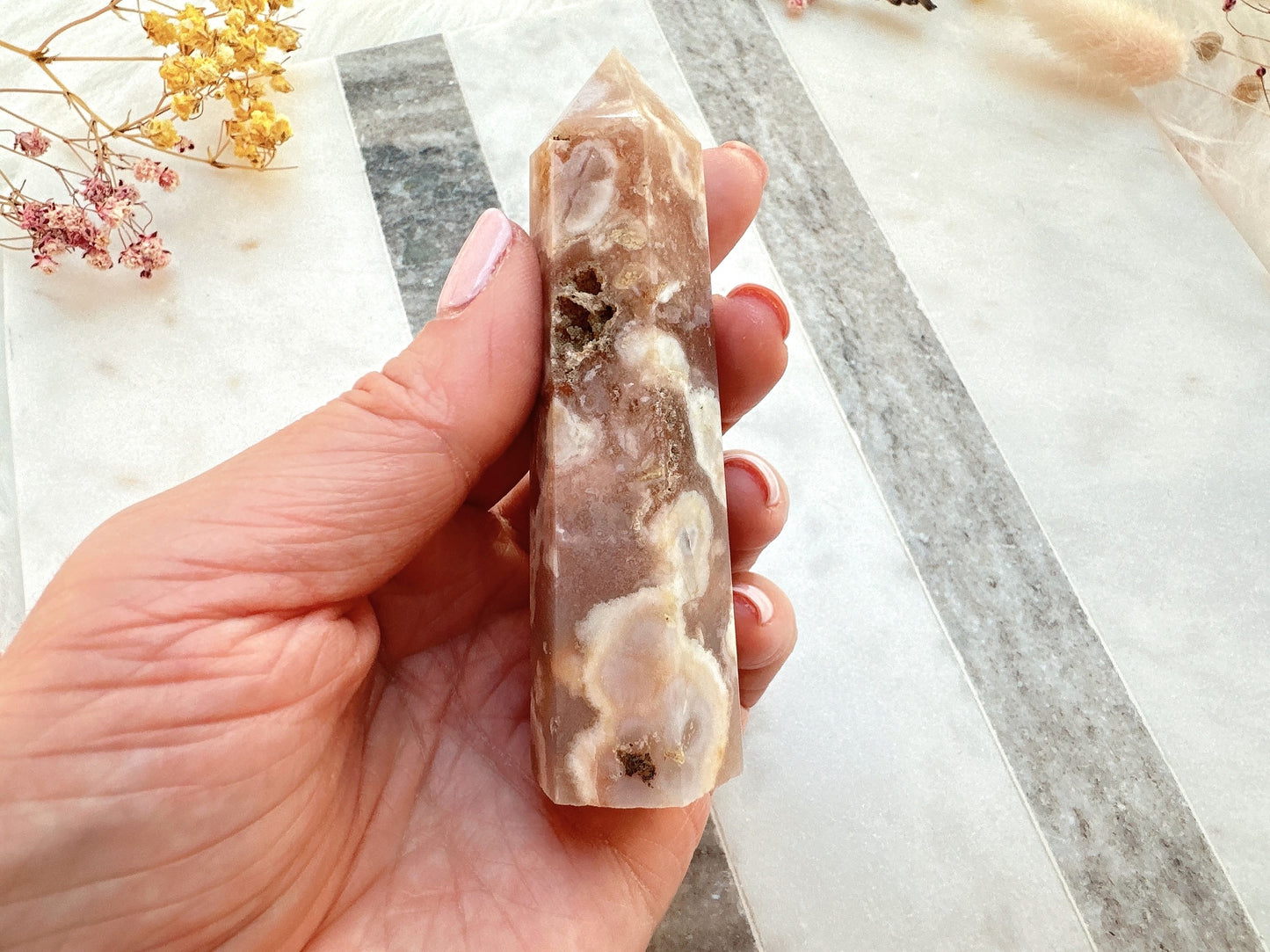 Small Flower Agate Tower