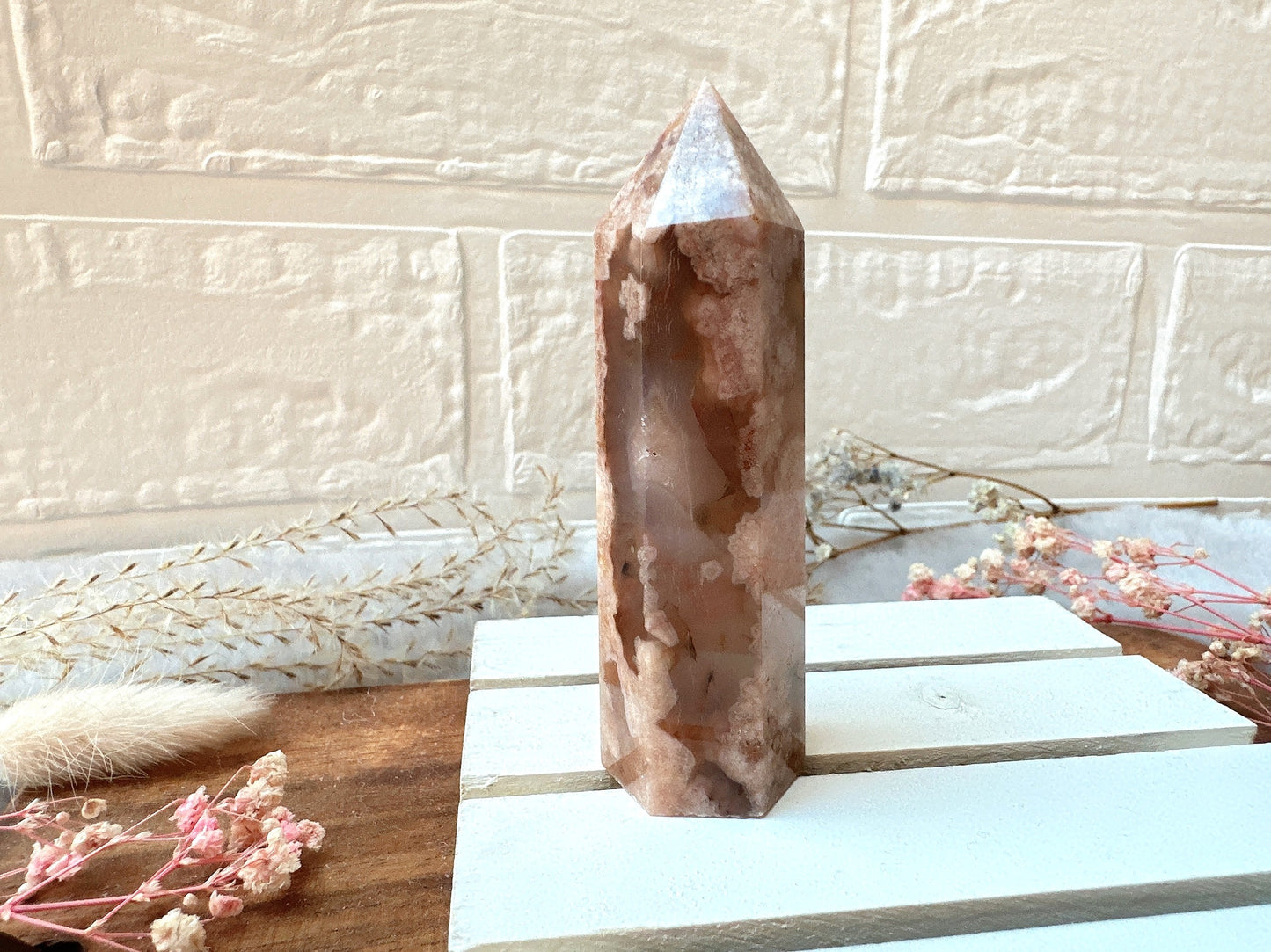 Small Flower Agate Tower