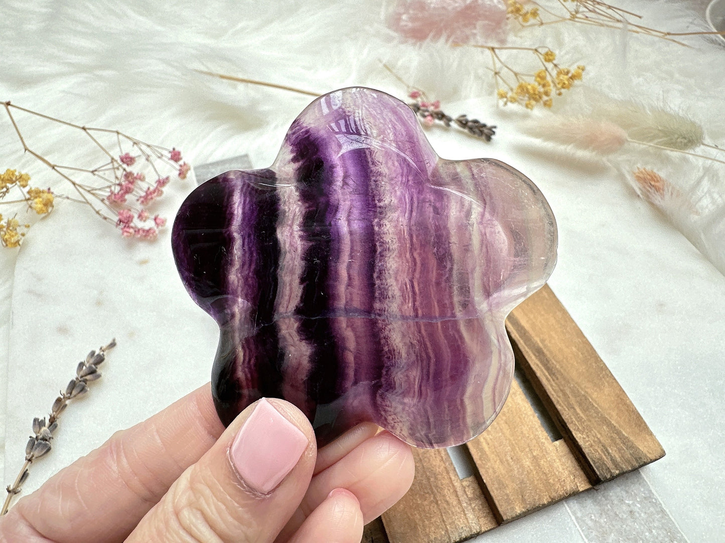 Small Fluorite Flower Bowl with Mini Crystal Hearts Bundle Set