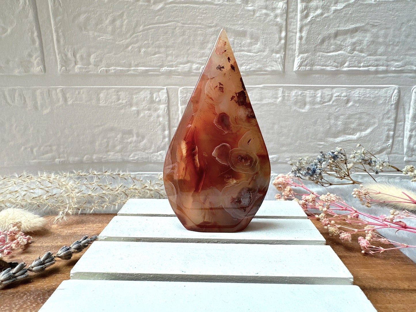 Carnelian with Flower Agate Flame