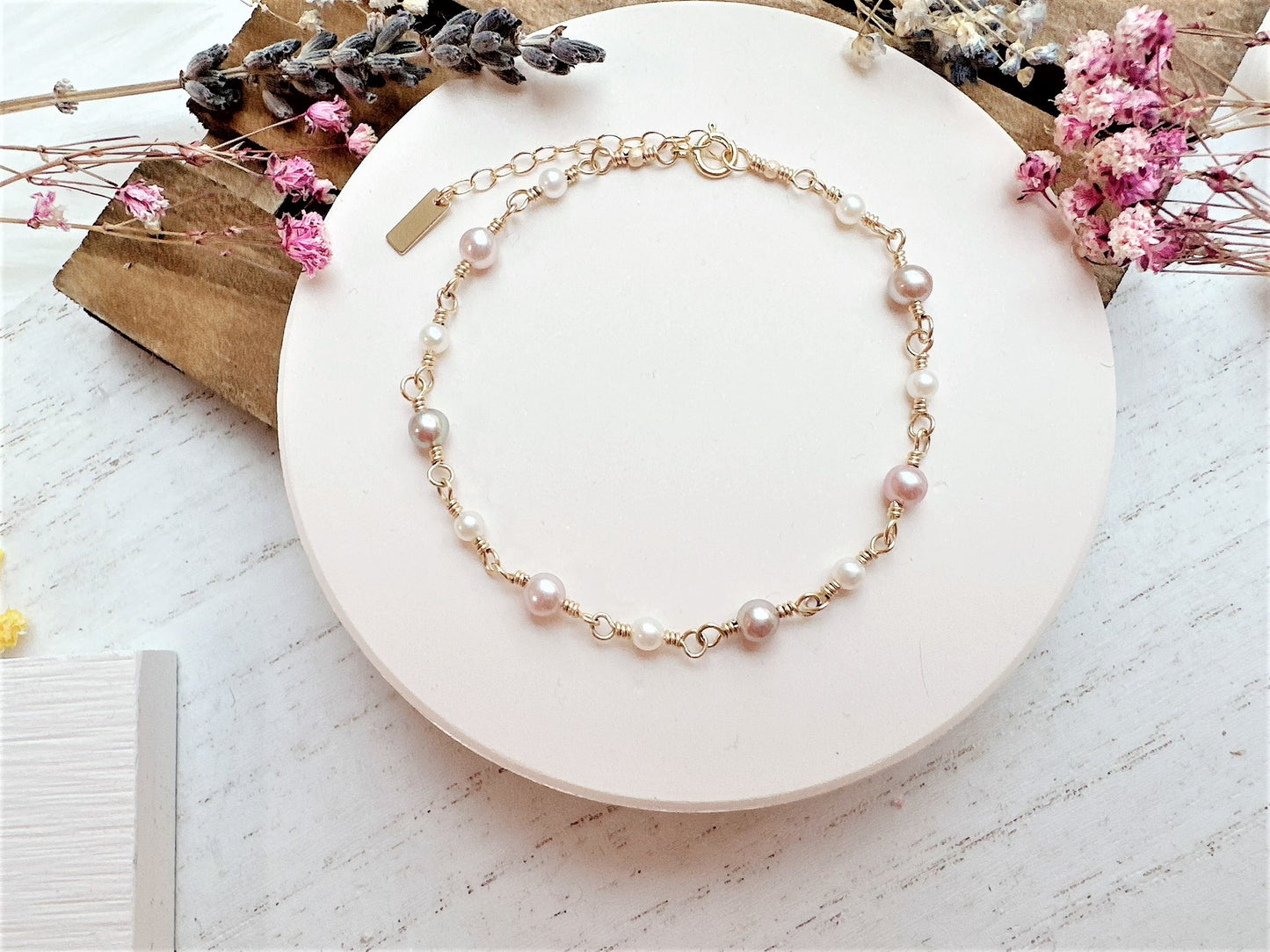 Lavender and White Freshwater Pearl Bracelet