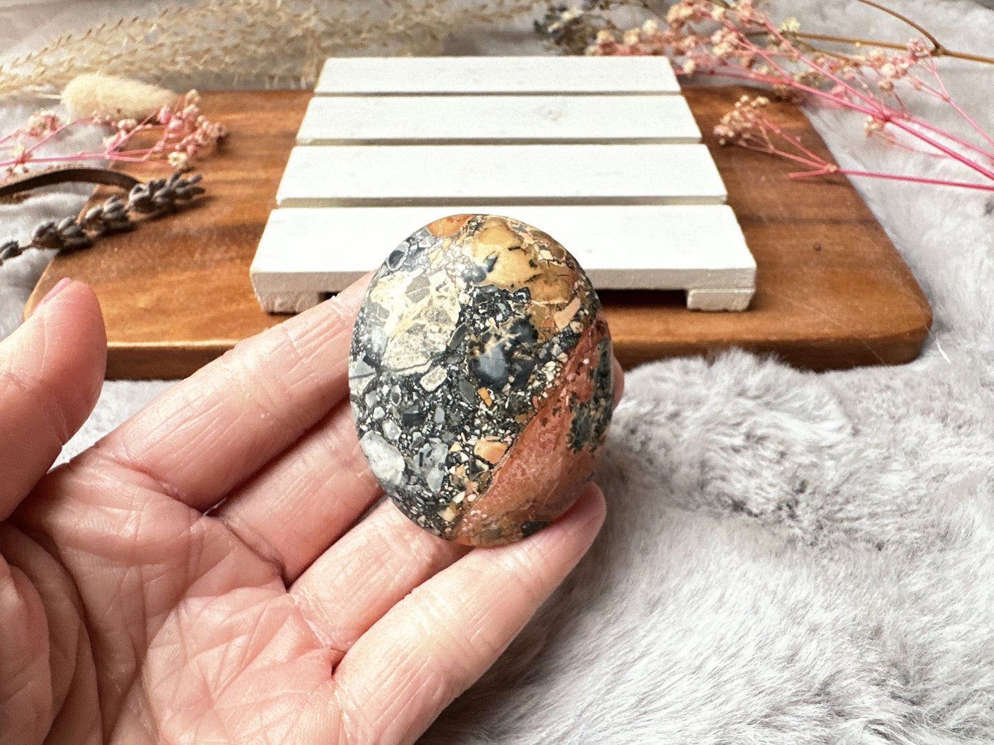 Small Maligano Jasper Palm Stone