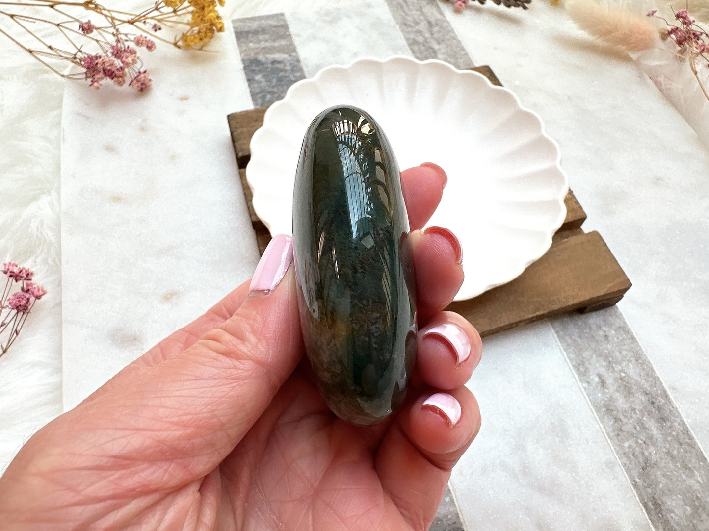 Moss Agate Palm Stone