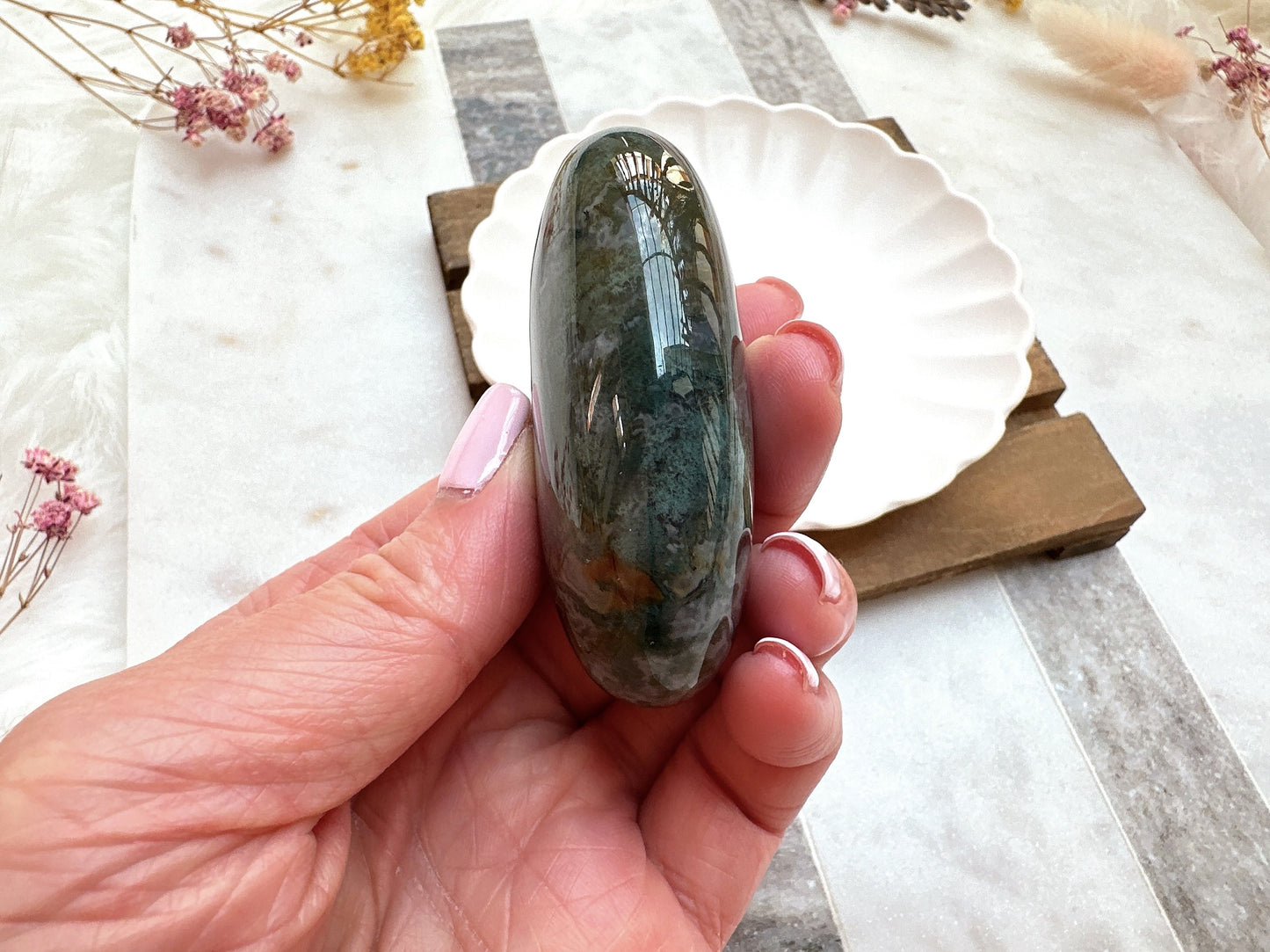 Moss Agate Palm Stone