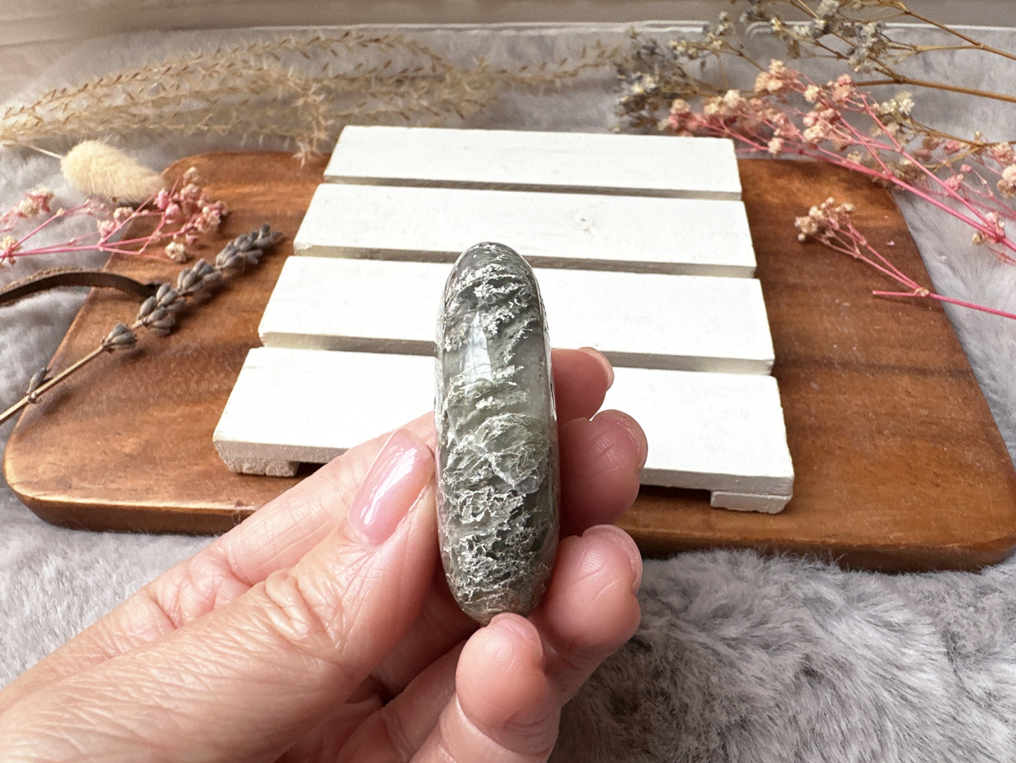 Small Moss Agate Palm Stone