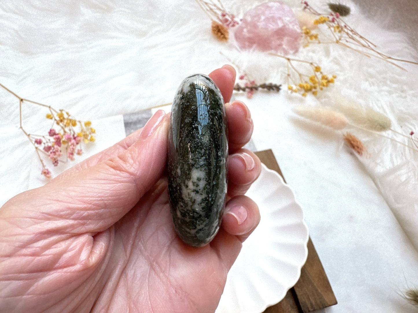 Moss Agate Palm Stone