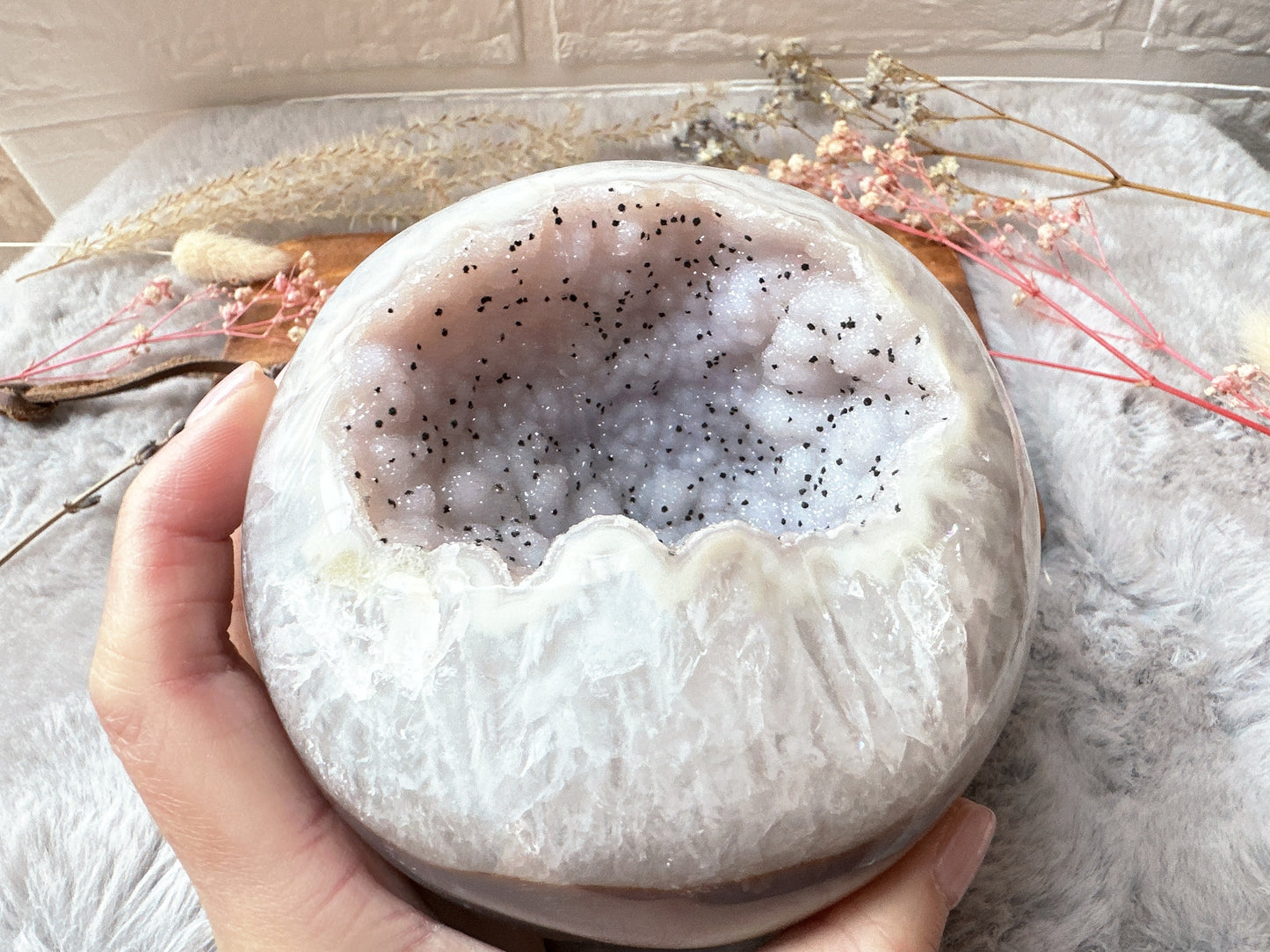1.69kg Large Agate Druzy Sphere (Imperfect)