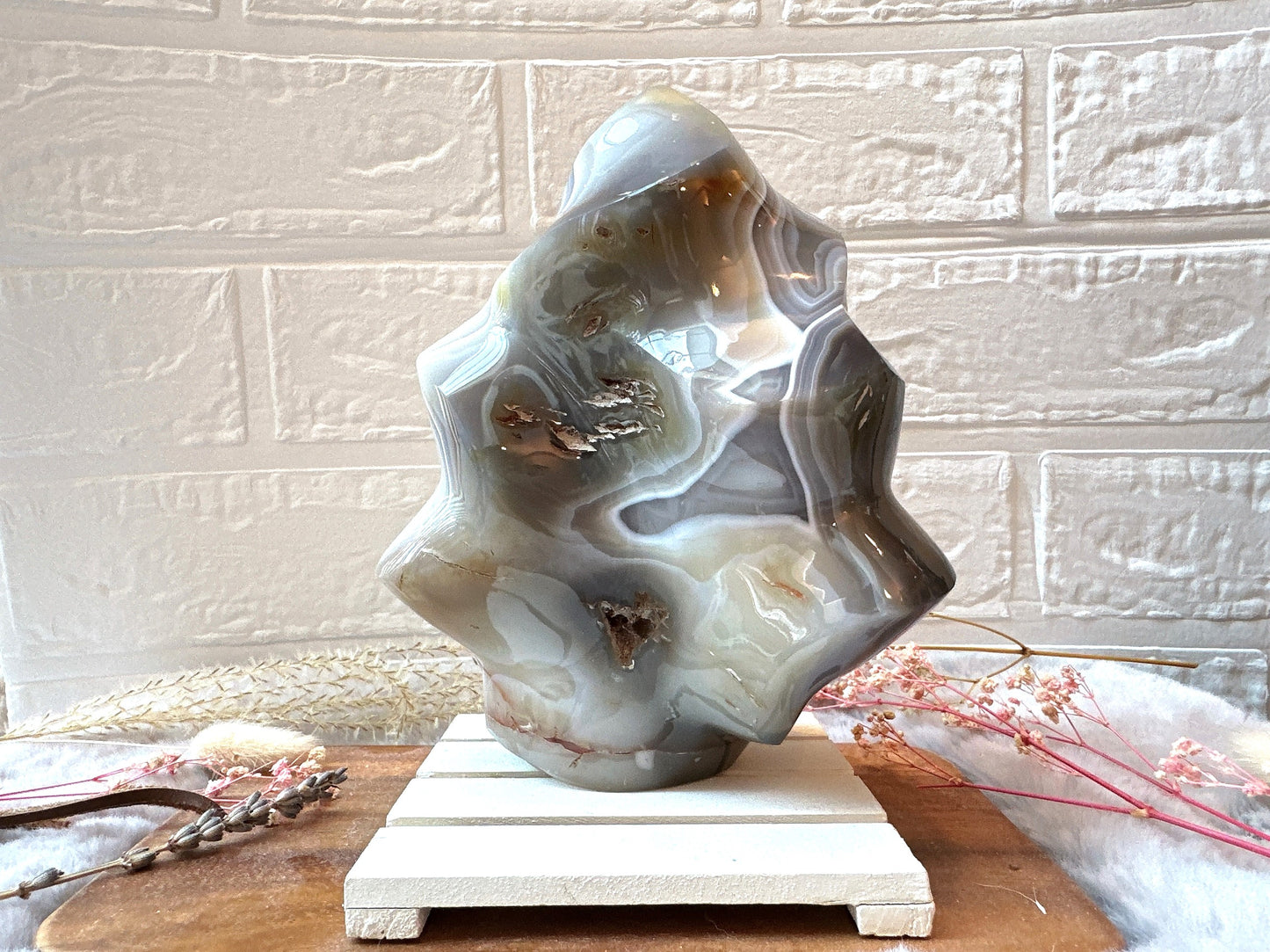 1.94kg Large Agate Flame