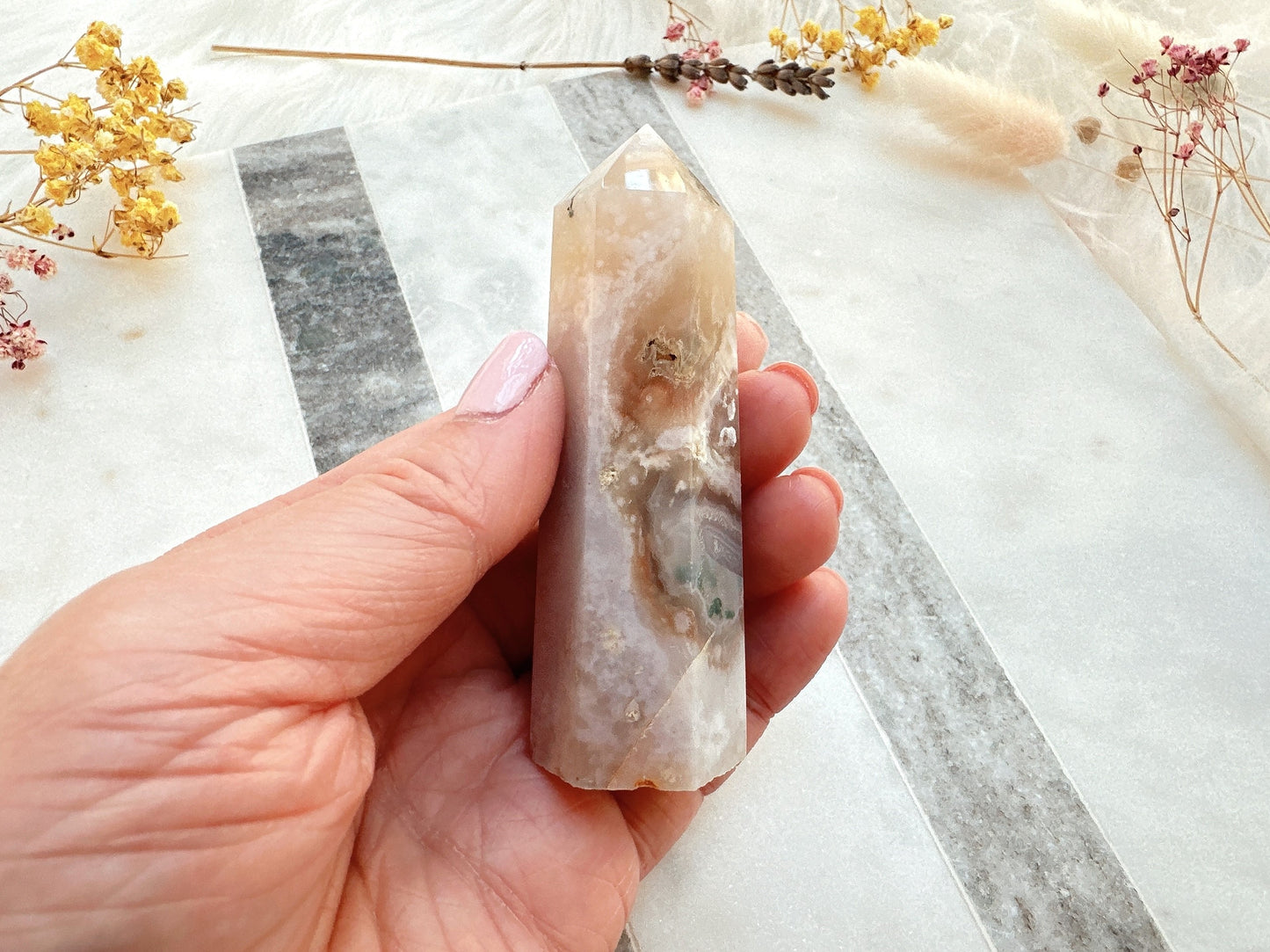 Small Flower Agate Tower