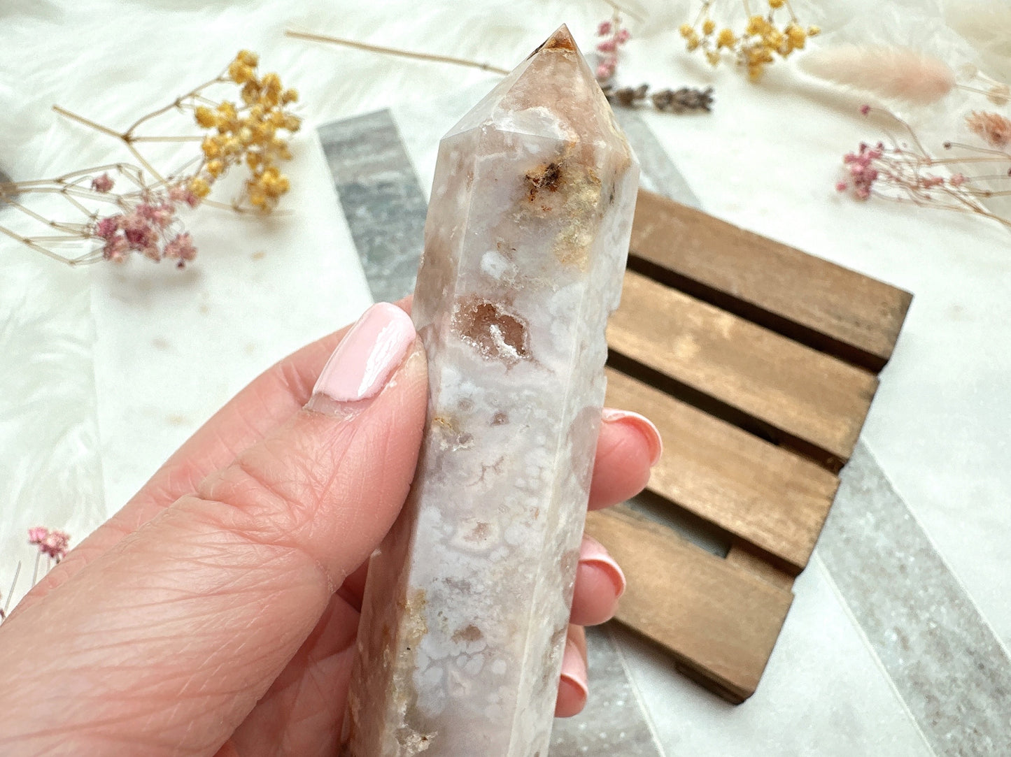 Flower Agate Tower Obelisk