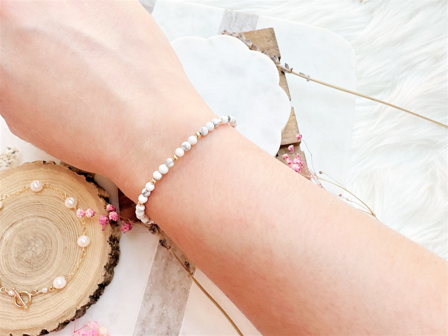 Mini Howlite Bracelet