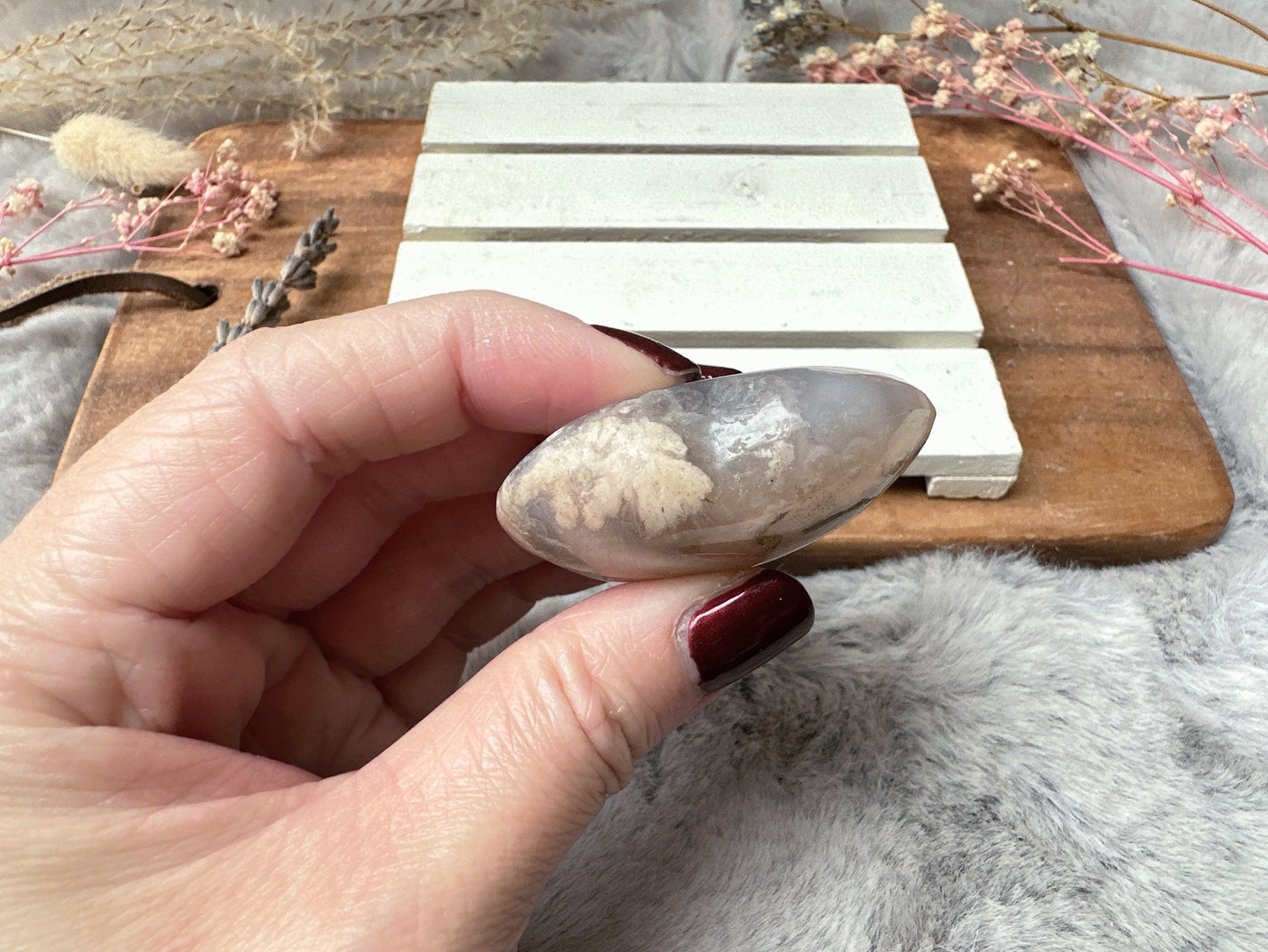 Small Flower Agate Heart
