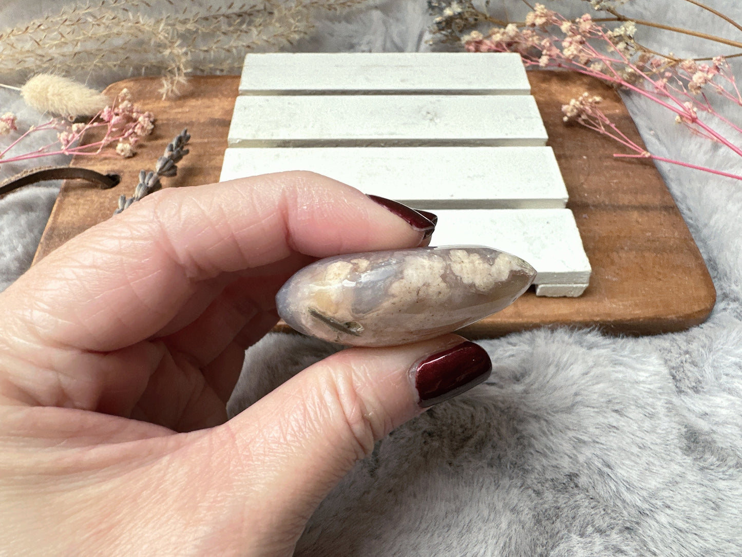 Small Flower Agate Heart