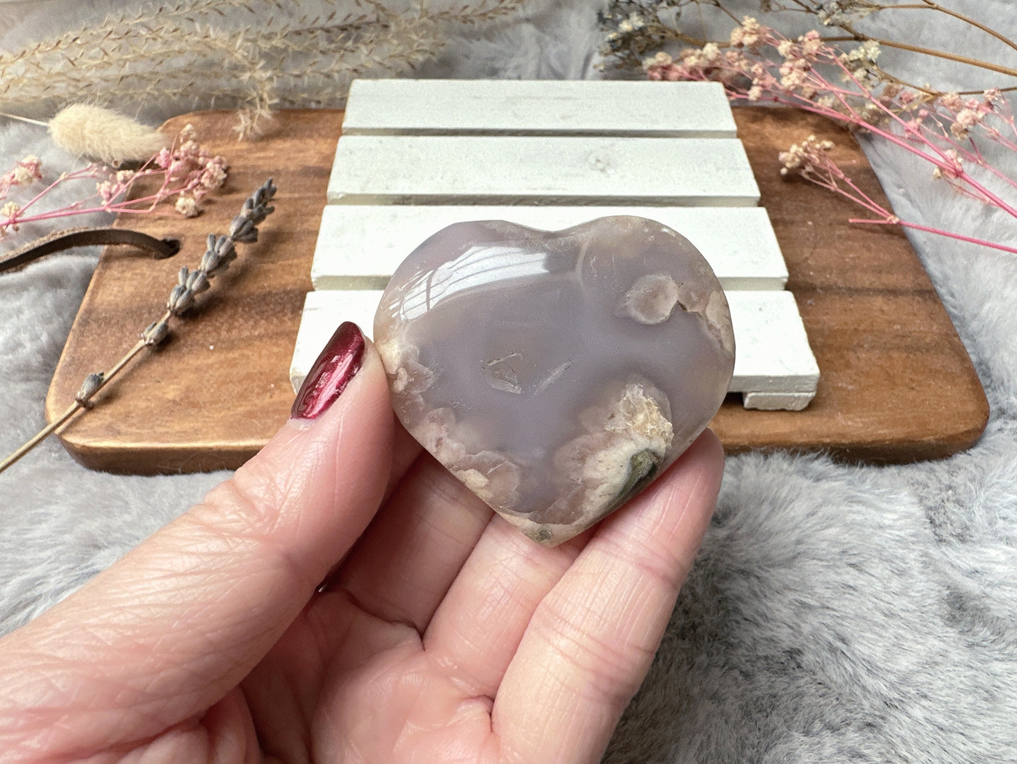 Small Flower Agate Heart