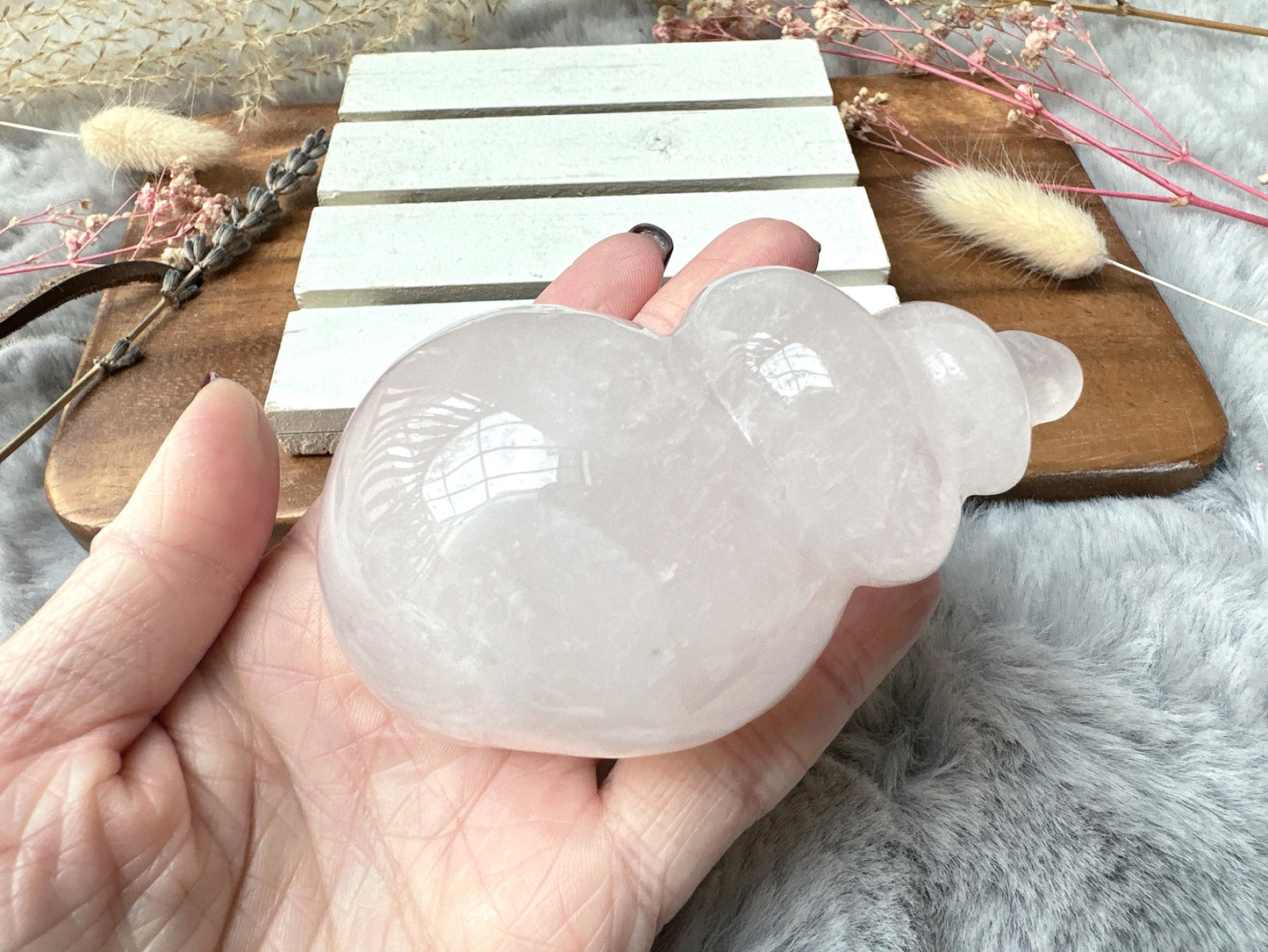 Rose Quartz Seashell Carving