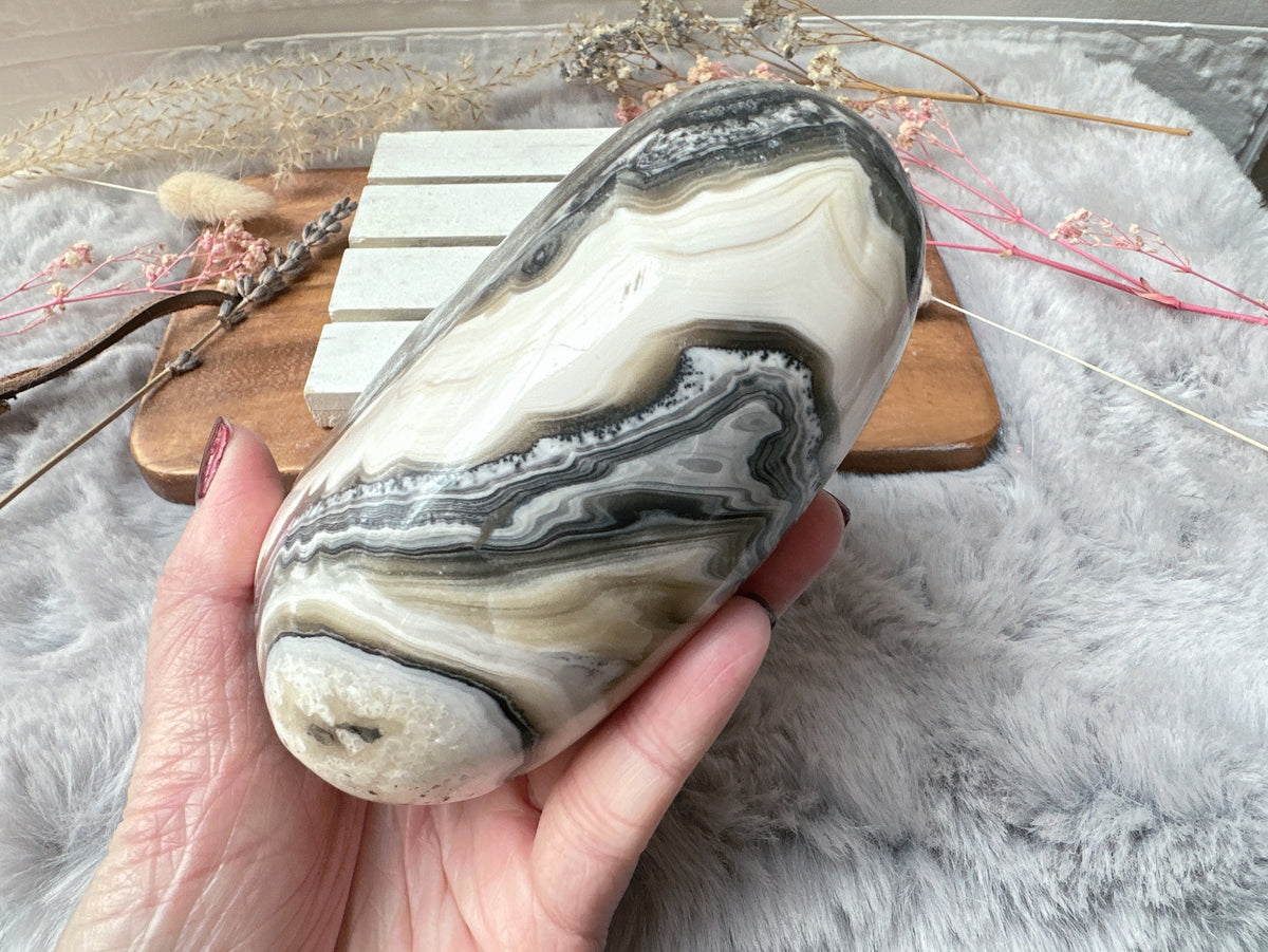Large Mexican Onyx/Calcite Heart