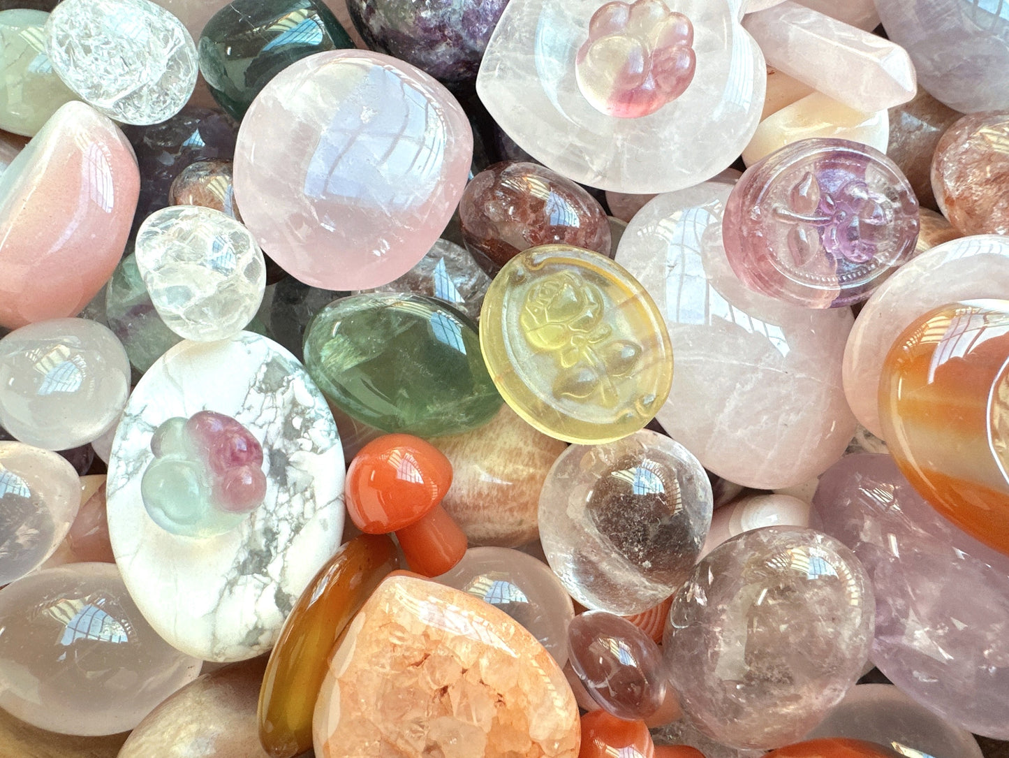 Love Crystal Confetti Scoop