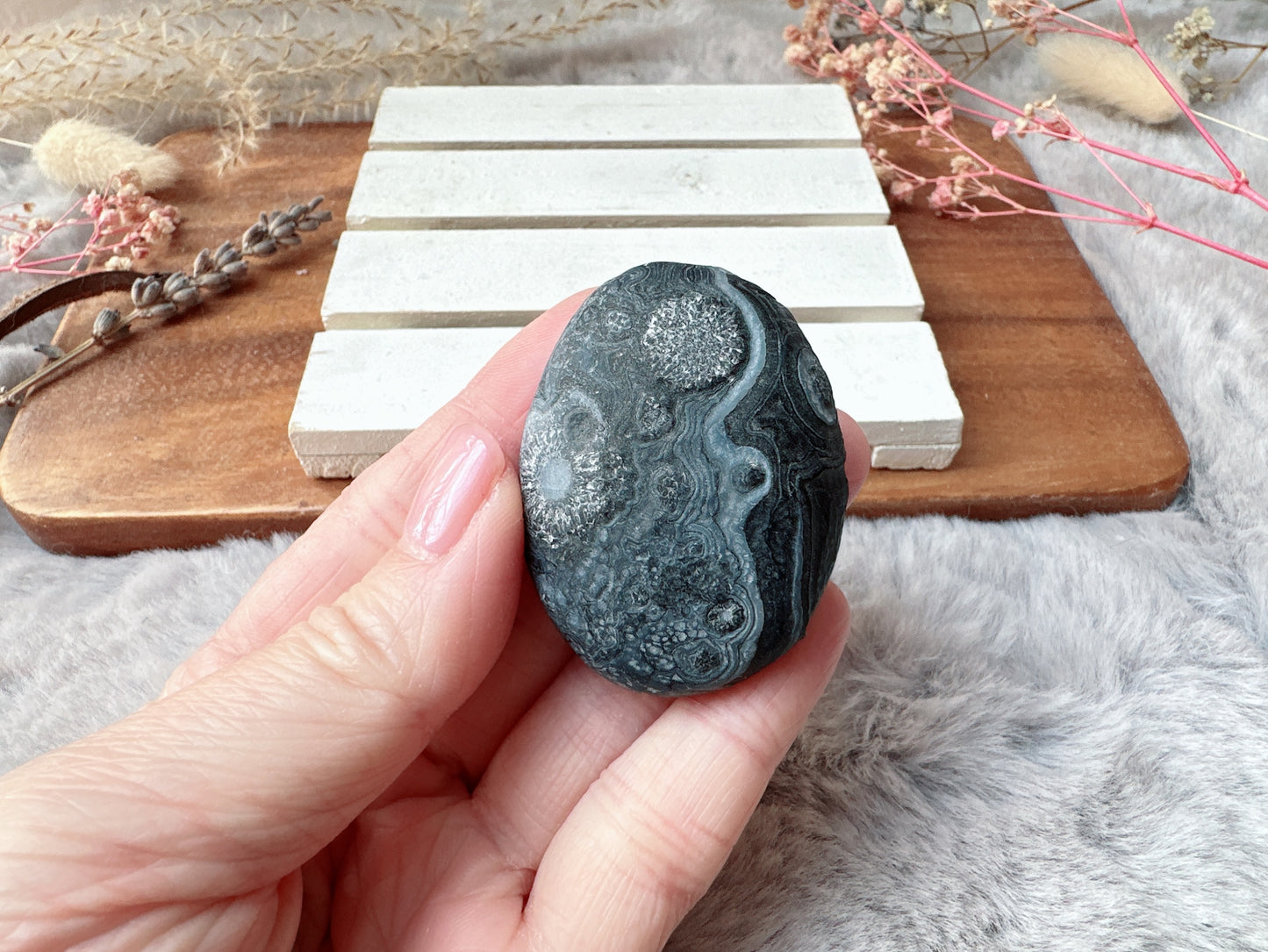 Small Gobi Agate Palm Stone