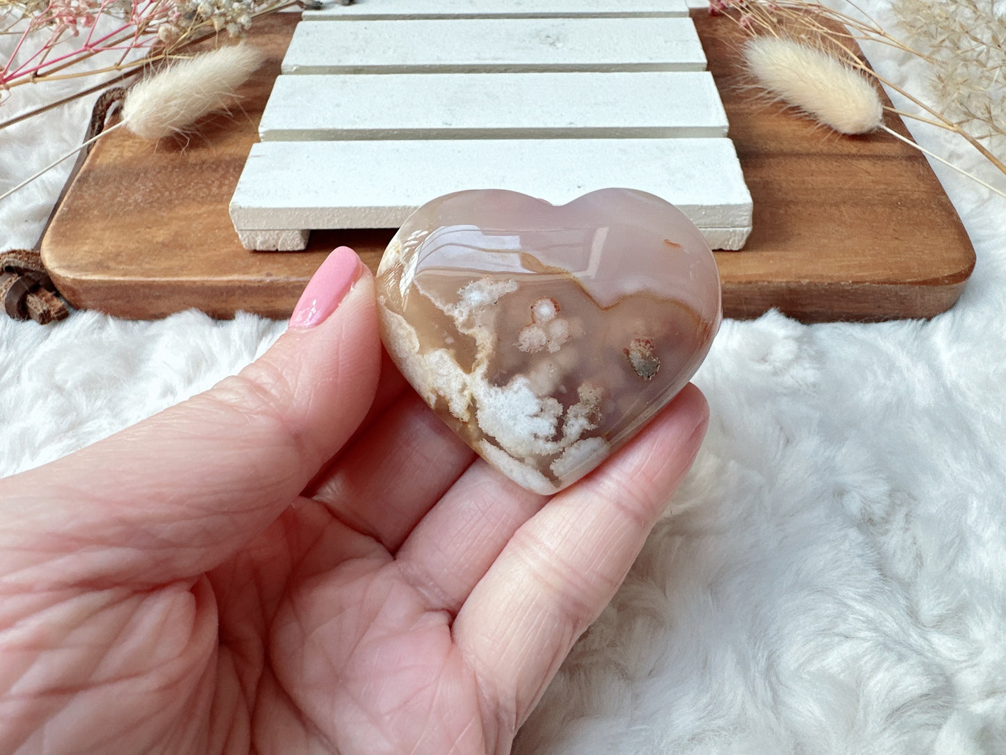 Small Flower Agate Heart