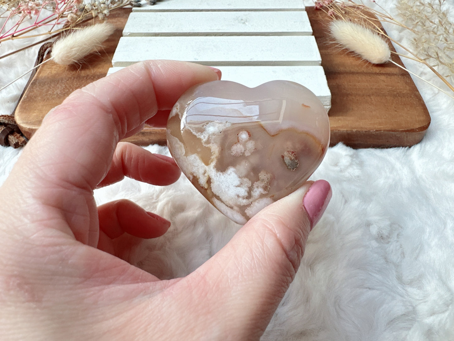 Small Flower Agate Heart