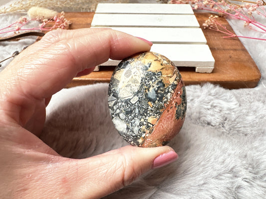 Small Maligano Jasper Palm Stone
