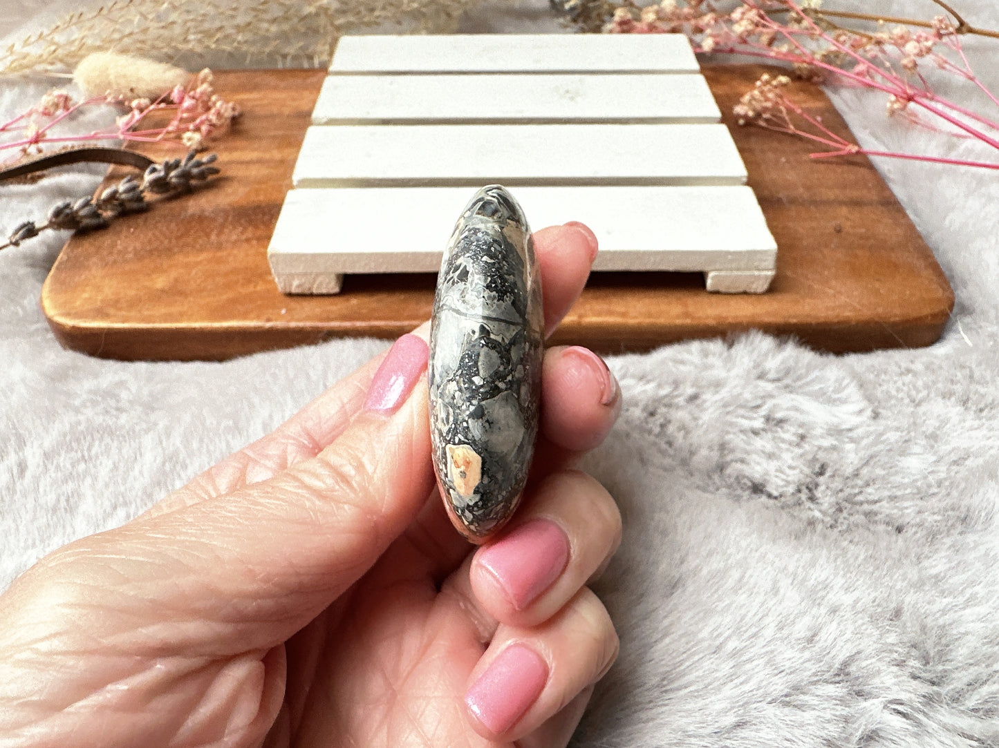 Small Maligano Jasper Palm Stone