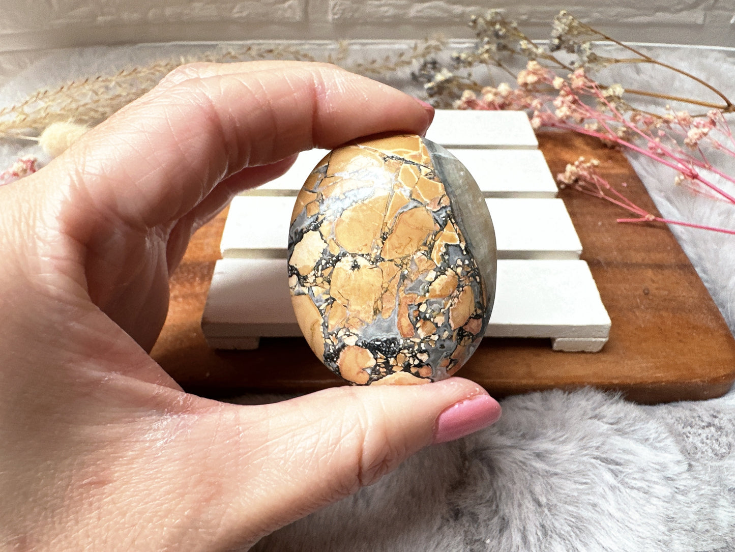 Small Maligano Jasper Palm Stone