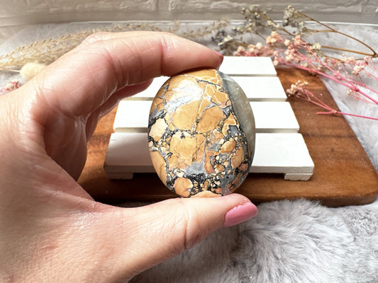 Small Maligano Jasper Palm Stone