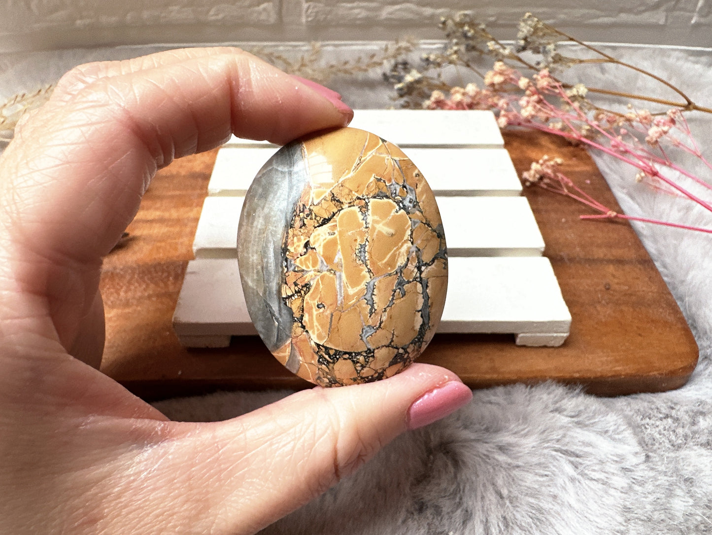 Small Maligano Jasper Palm Stone