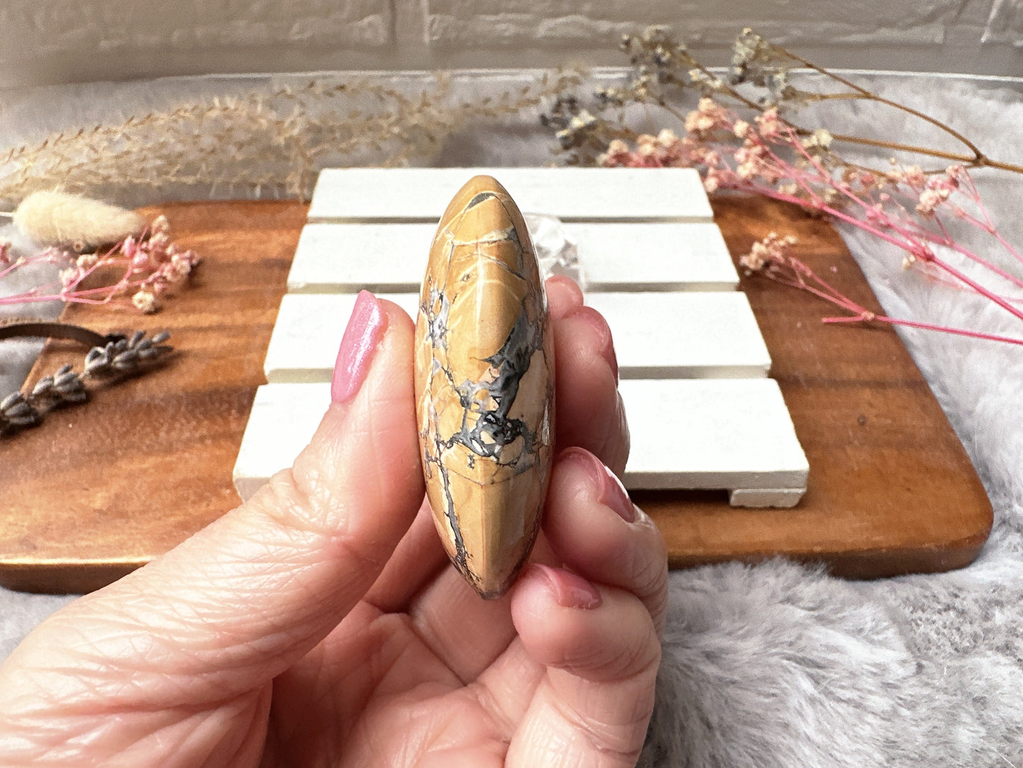 Small Maligano Jasper Palm Stone