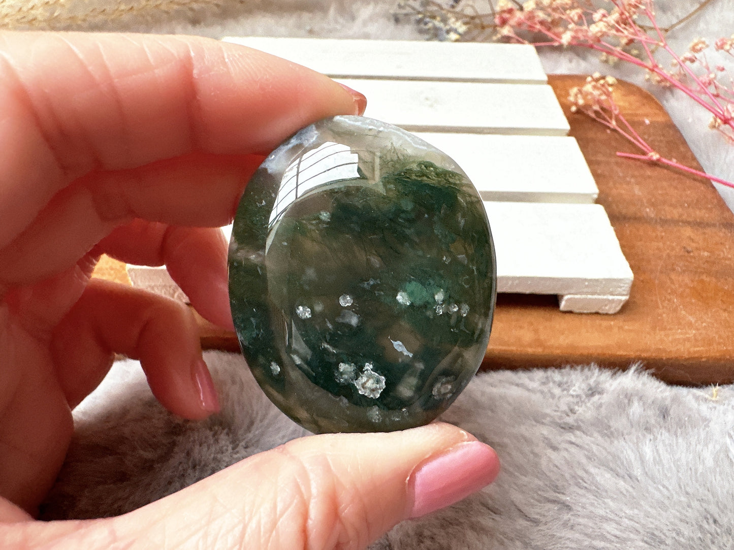 Small Moss Agate Palm Stone