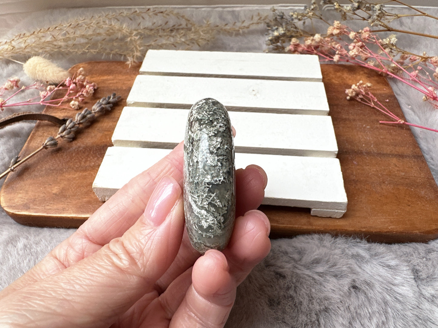 Small Moss Agate Palm Stone