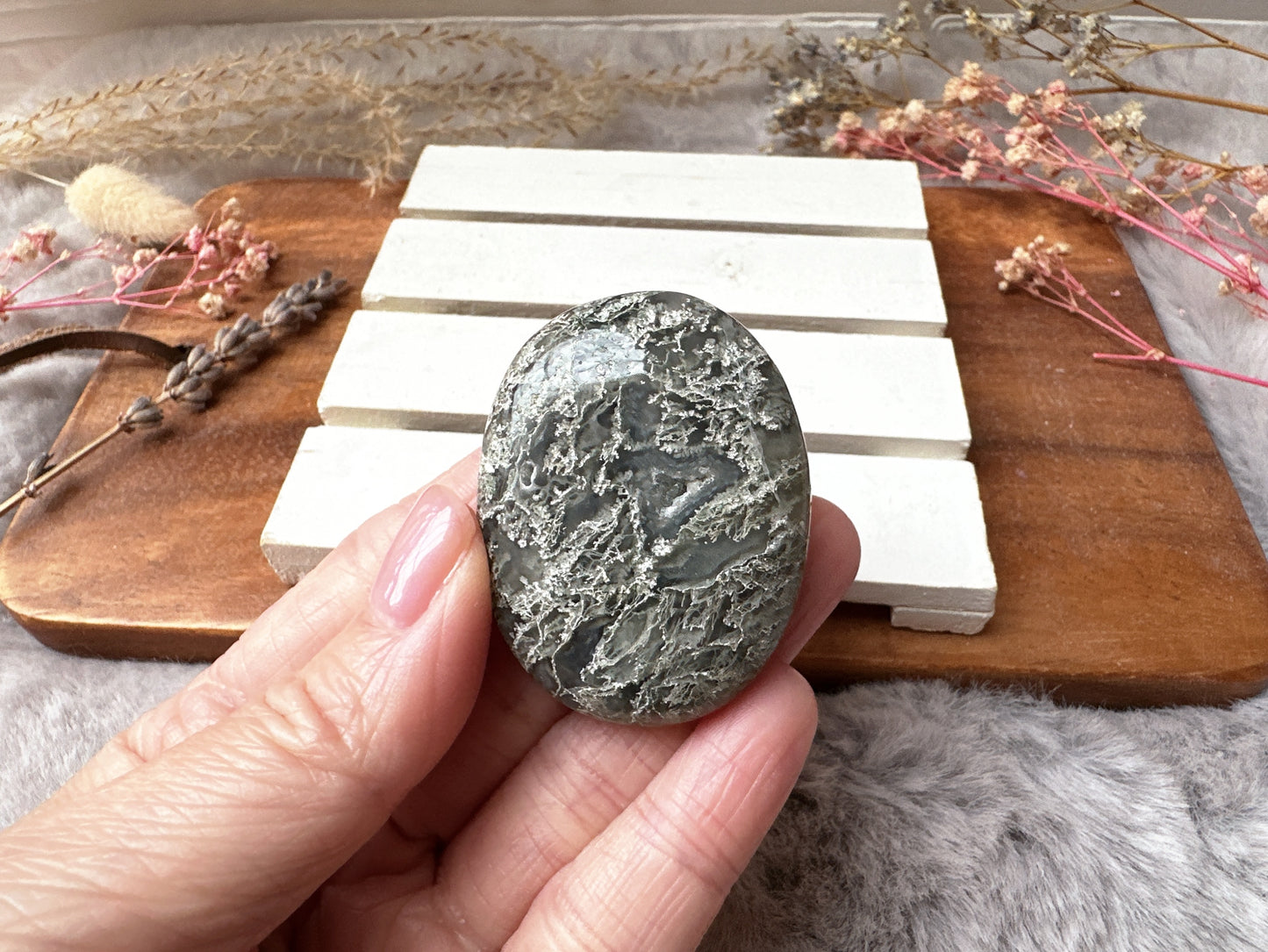 Small Moss Agate Palm Stone