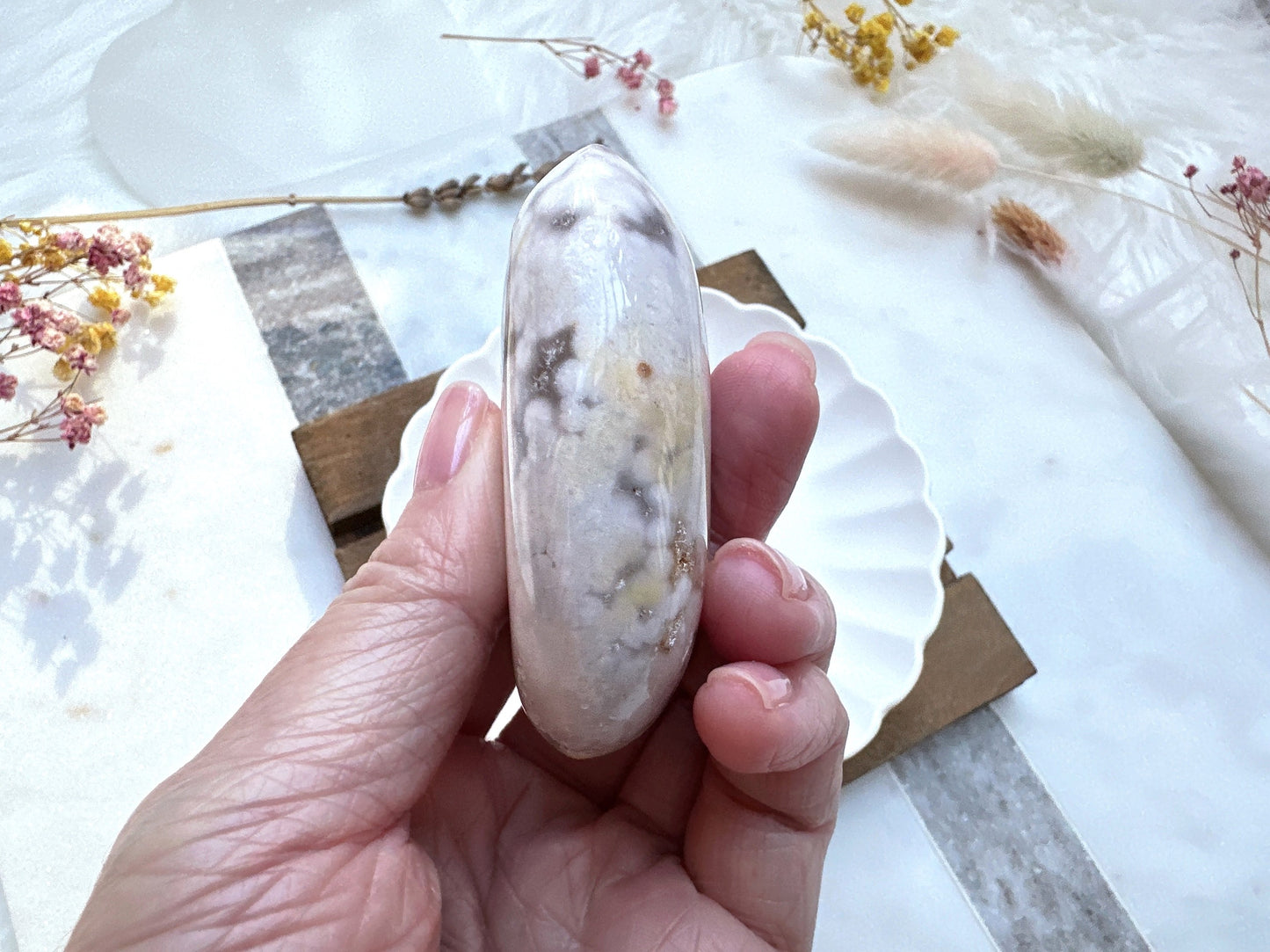 Flower Agate Palm Stone