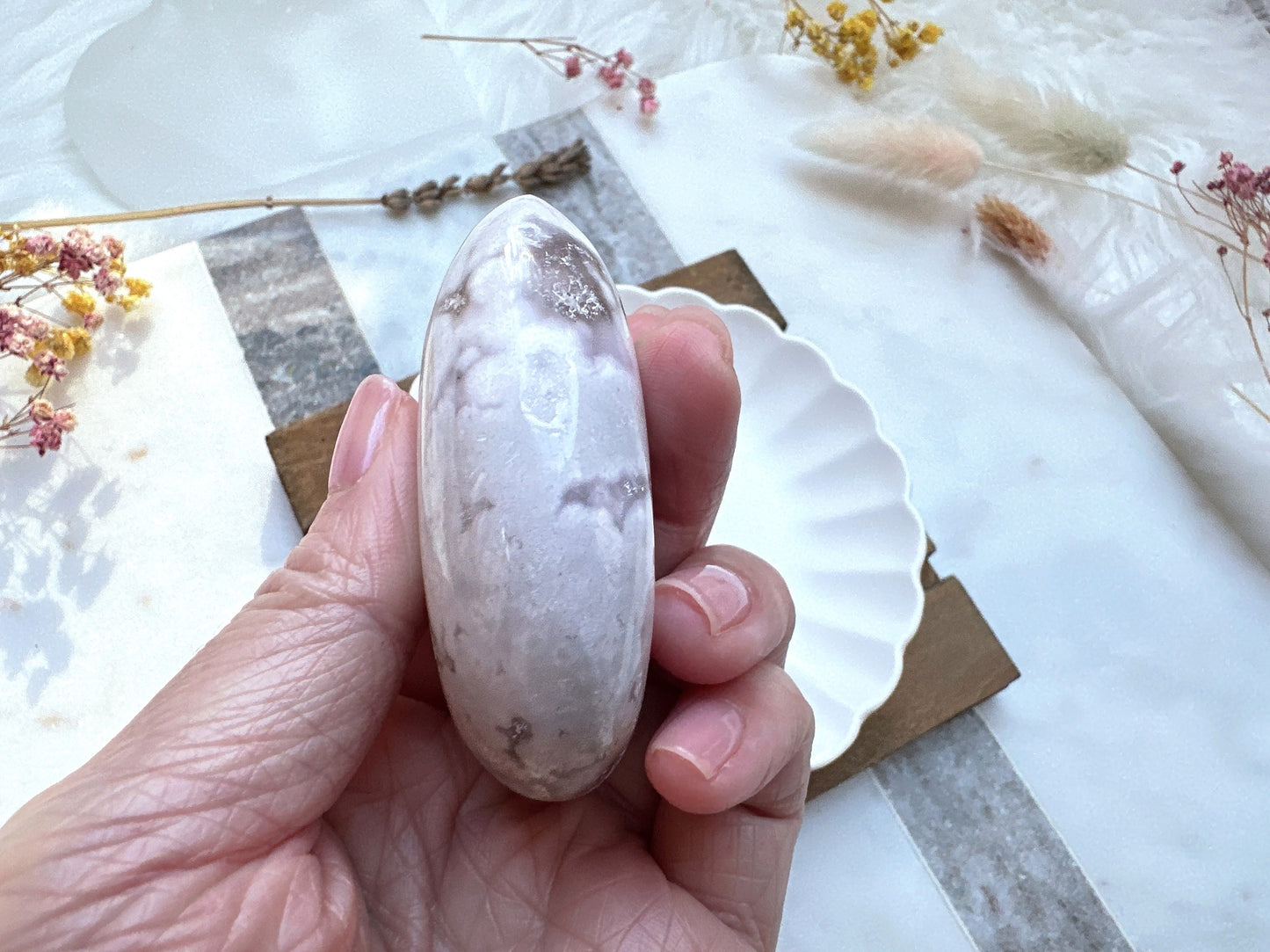 Flower Agate Palm Stone