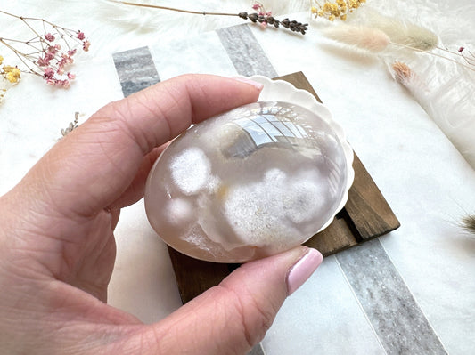 Flower Agate Palm Stone