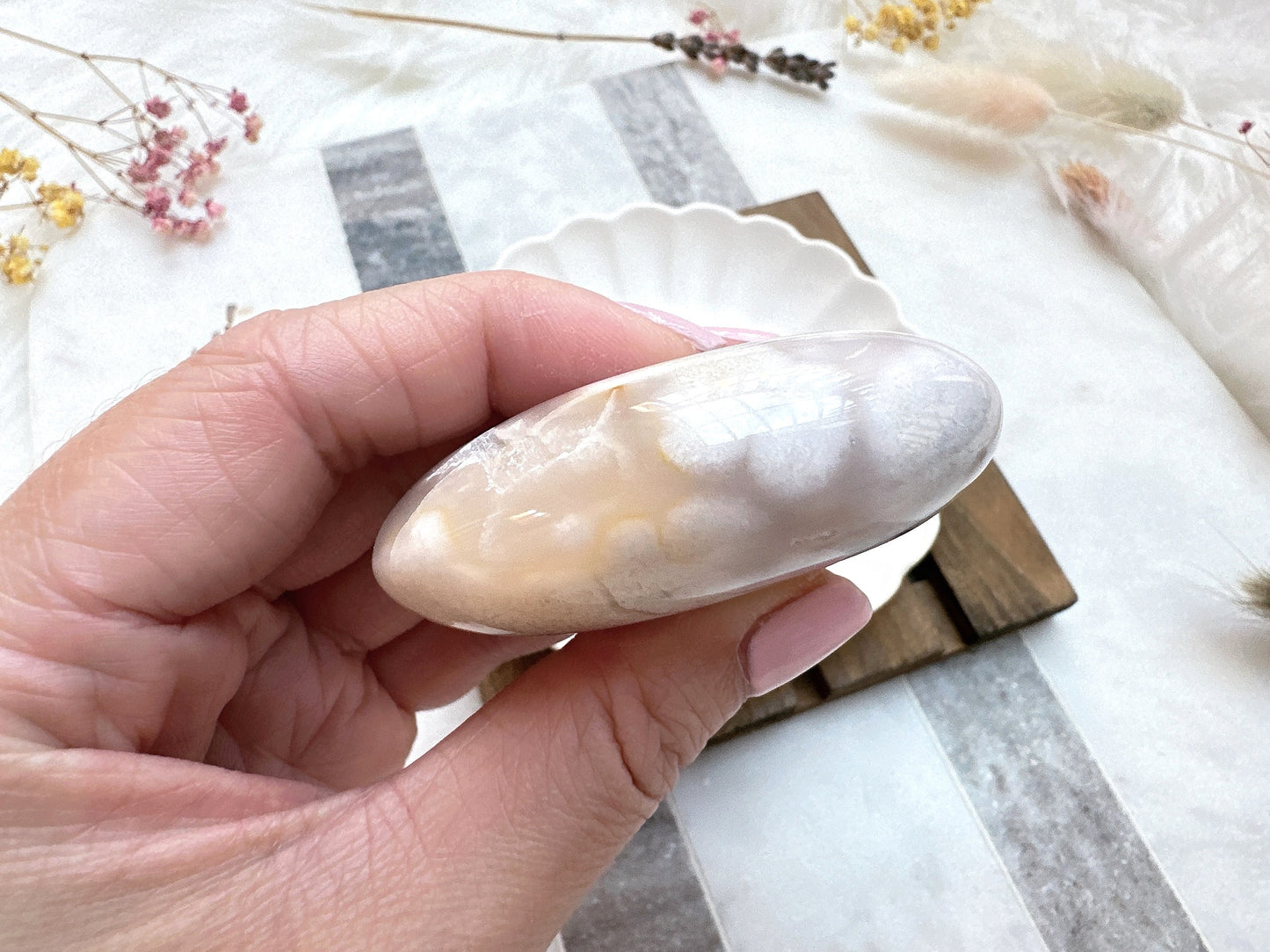 Flower Agate Palm Stone