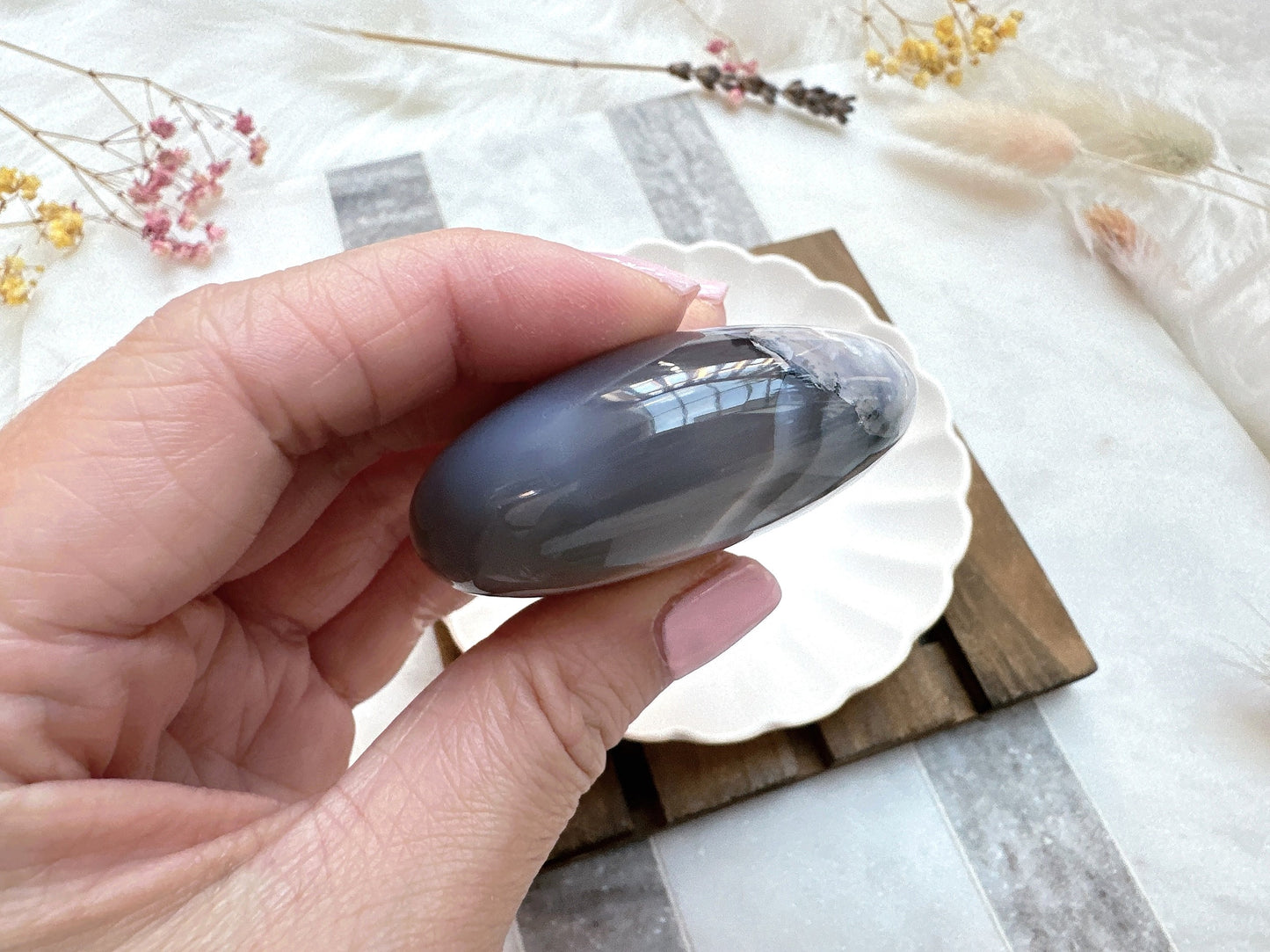 Flower Agate Palm Stone