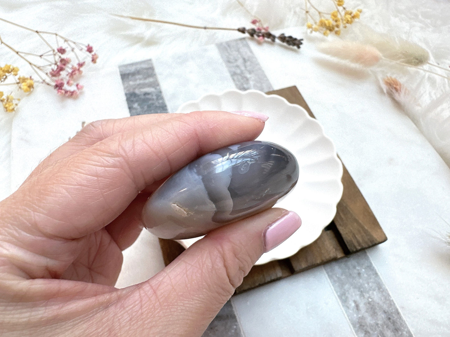 Flower Agate Palm Stone