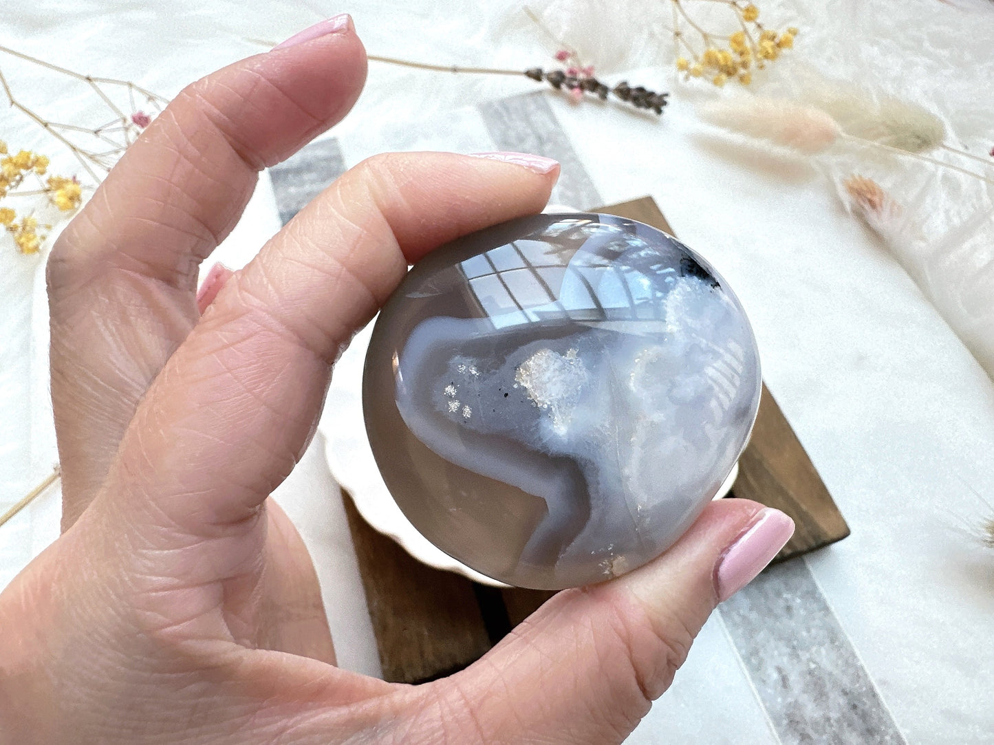 Flower Agate Palm Stone