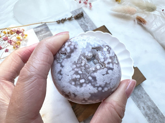 Flower Agate Palm Stone