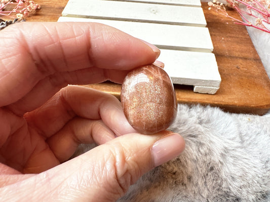 Small Peach Moonstone Tumble
