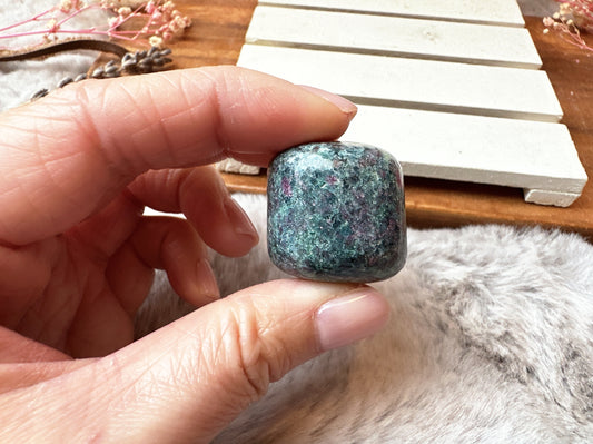 Ruby Fuchsite Kyanite Tumble