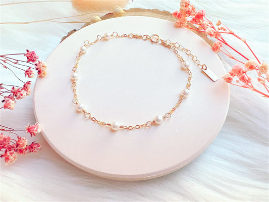 Mini White Freshwater Pearl Bracelet