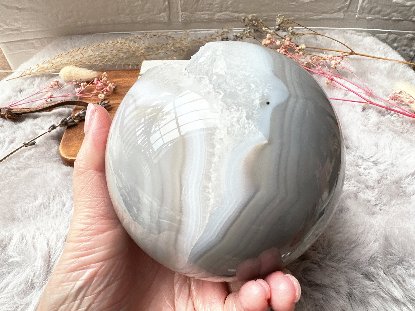 1.3kg Large Agate Sphere with Druzy